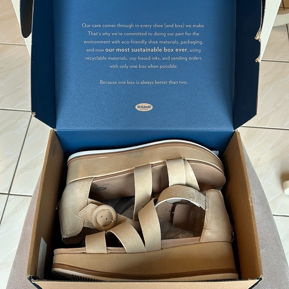 Dr. Scholls Platform Sandals - Picture 2 of 7